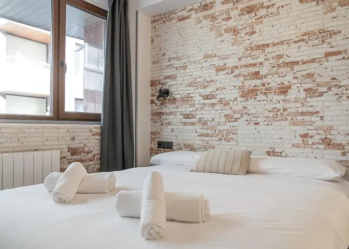 H30 Salces Self Check In Licencia Hbi01292 Гостьовий будинок 3*