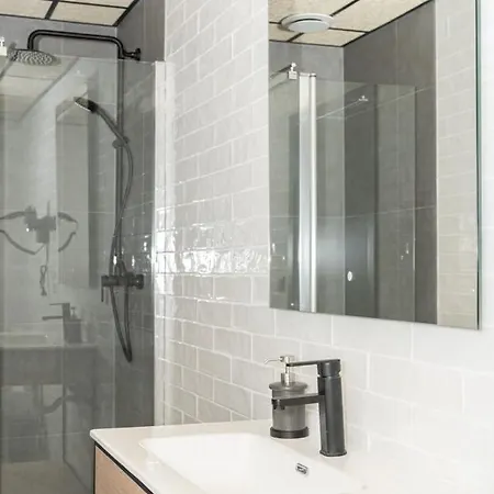 H30 Salces Self Check In Licencia Hbi01292 3* Бильбао